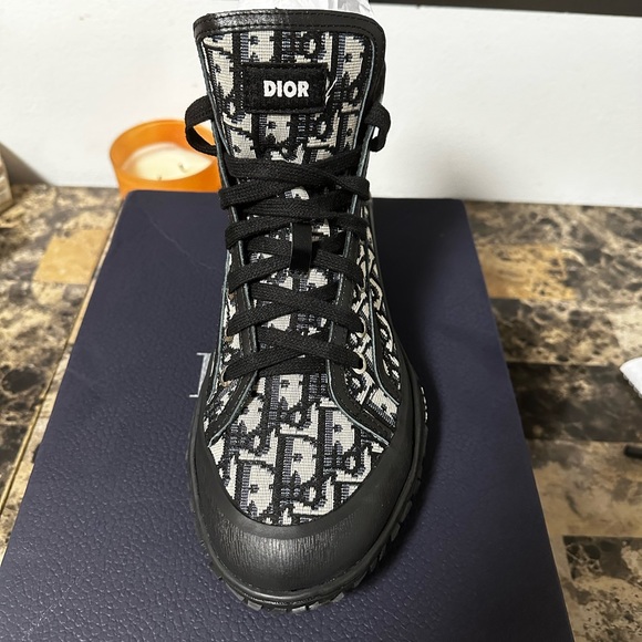 Dior - Picture 3 of 5